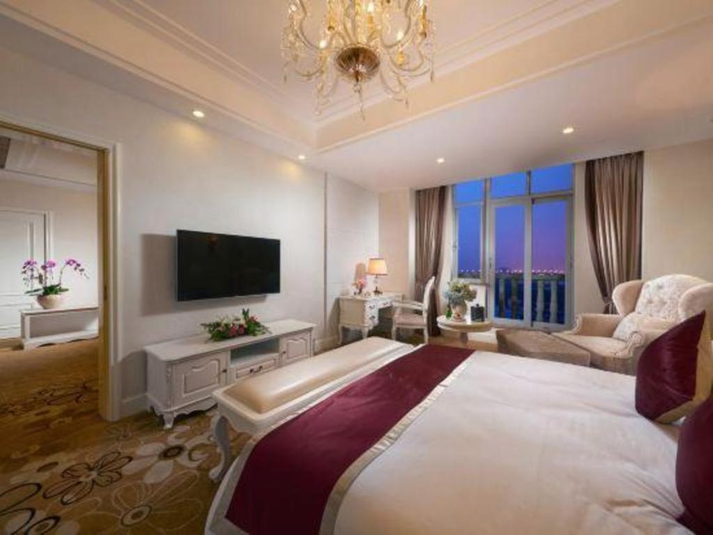 New Century Manju Select Hongqiao Hub National Exhibition Center Hotel Shanghai